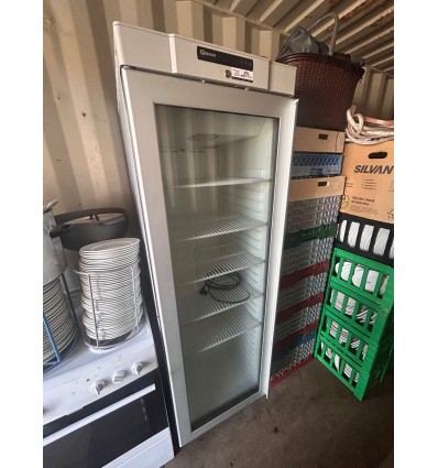 Display køleskab fra GRAM