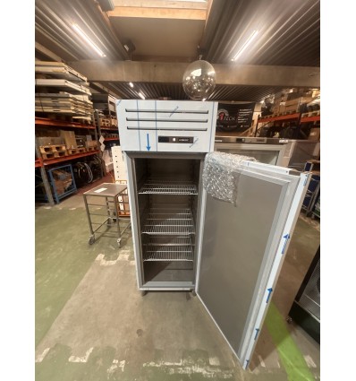 Basic fryseskab til hurtig levering